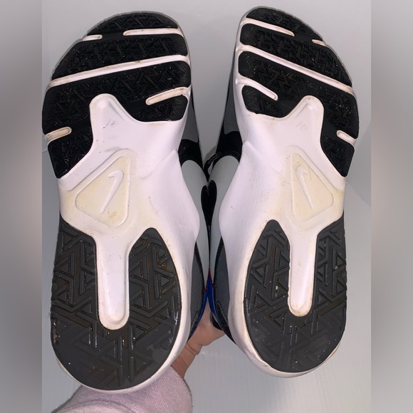 Nike Legend Essential 2 Size 8 Low Training Shoes Black-Gray-Blue CQ9356-014 - Picture 5 of 6